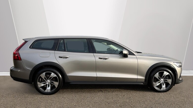 Volvo V60 2.0 D4 [190] Cross Country Plus 5dr AWD Auto Diesel Estate